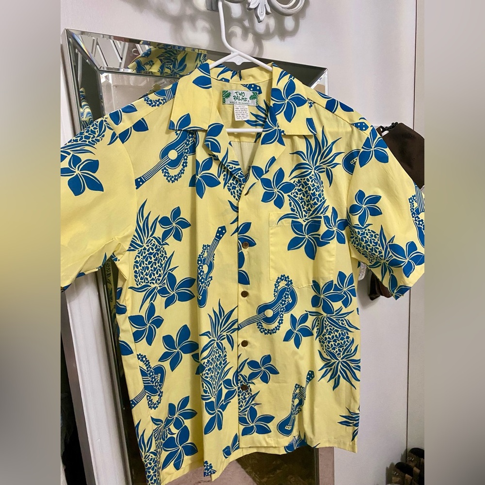 TWO PALMS vintage authentic Hawaiian shirt